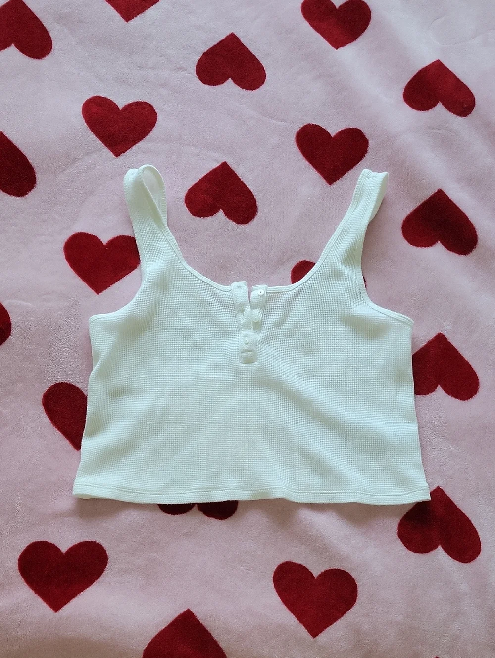 Old Navy White Ribbed Cropped Tank with Button Placket - Picture 2 of 8